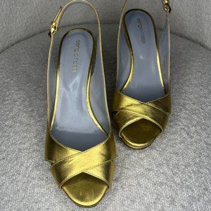 Sergio Rossi Gold Shoes - Size 37